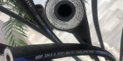 威尔驰液压特别推出8层缠绕30450PSI超高压清洗管 威尔驰液压特别推出8层缠绕30450PSI超高压清洗管
